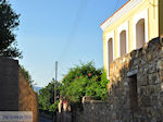 Kambos, hoge muren overal foto 1 - Eiland Chios
